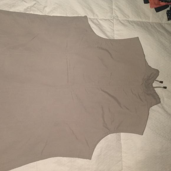 Weekends by Chico's Lightweight Vest Women's Size 2/L/12 - Picture 2 of 3